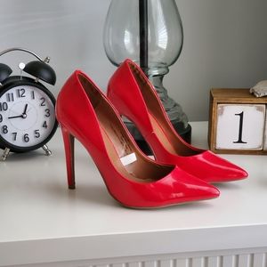 Mossimo Red Pointed Toe Pumps